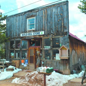 Store, café offering more after adding liquor&nbsp;license