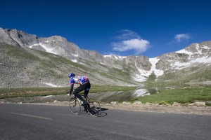 Cycling down the 14,264-foot Mount Evans