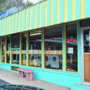 Lyons local gives laundromat new life, little&nbsp;library