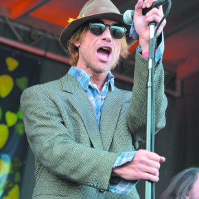 Musician returns with troubadour spirit in&nbsp;tow